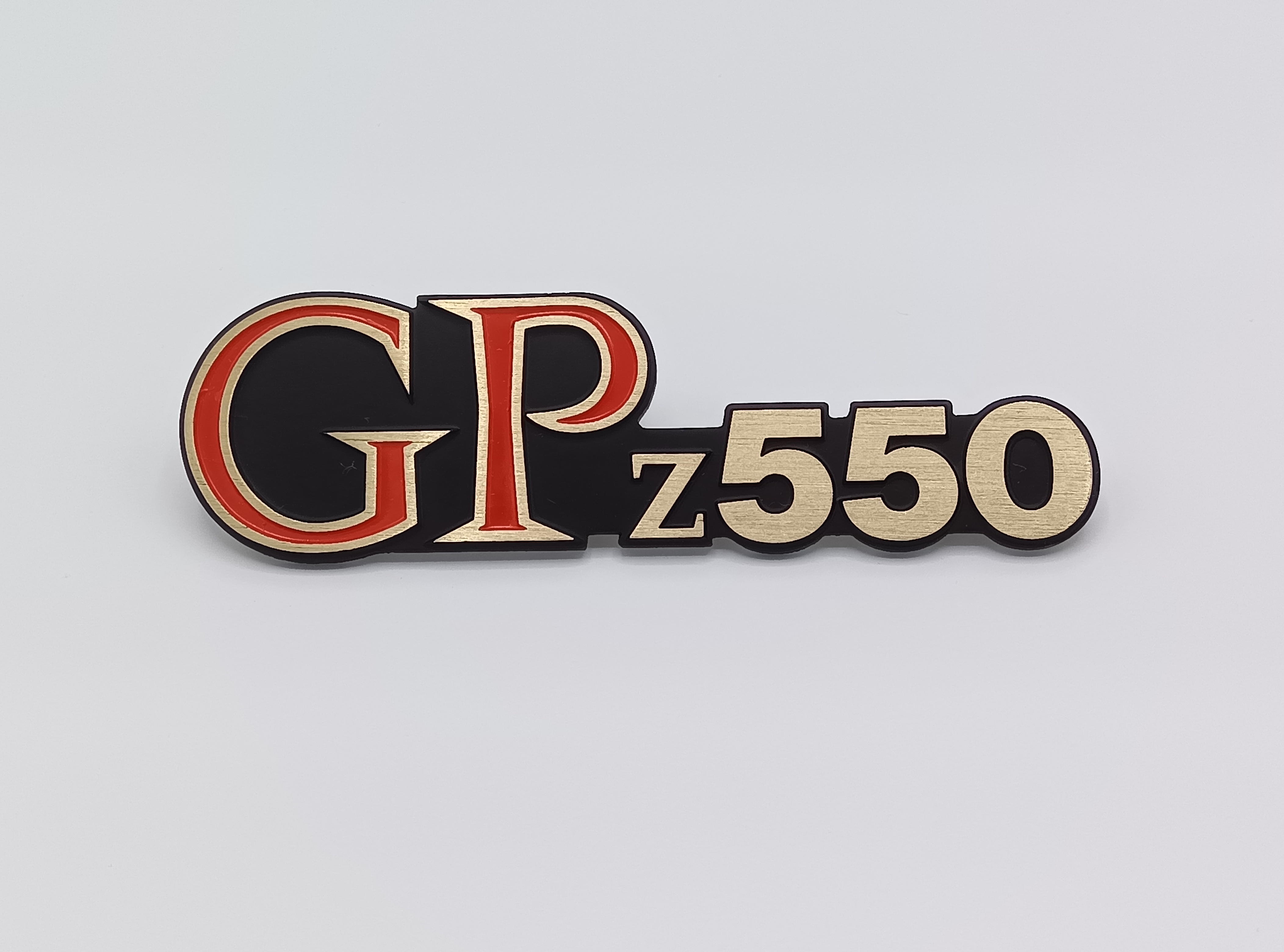1981年 GPZ550 SIDE COVER EMBLEM "GPZ550"